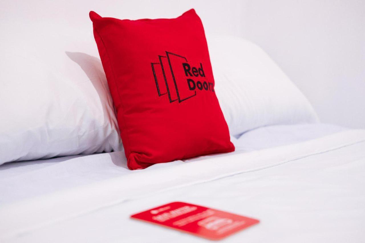 Reddoorz Plus Near Jakarta Kota Station Exteriör bild